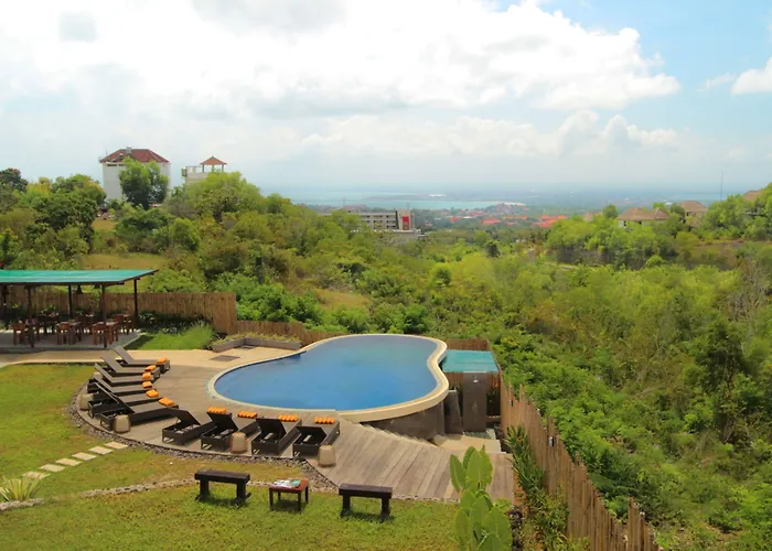 Hotel The Kirana Ungasan