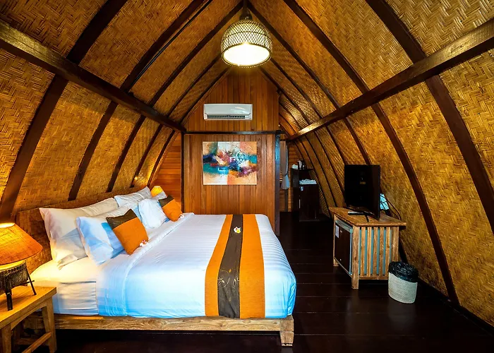 Hotel The Kirana Ungasan 4*